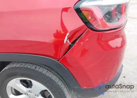 2019 Jeep Compass Latitude Fwd z USA, uszkodzony, nr VIN 3C4NJCBB2KT677477